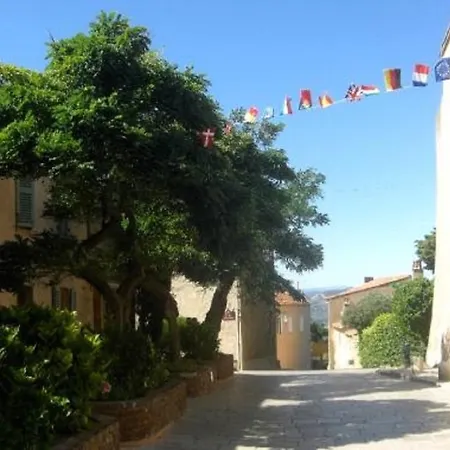 Maison Au Coeur Du Village Ferienhaus